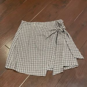 Artiza skirt with tie on side